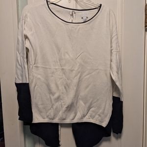 Soho New York And Company sweater